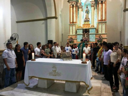 Paróquia apresenta novos casais do ECC